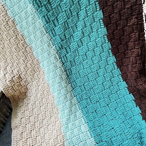 Handmade Afghan Teal Green Tan Crocheted Couch Throw 40" x 57" Modern Home - Picture 2 of 5